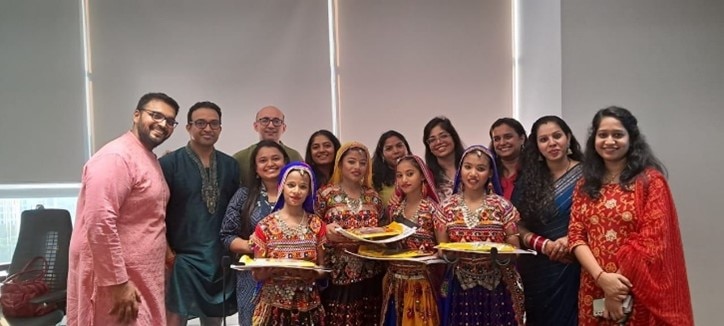  Sumit Bhatia (back row, third from left) with colleagues from Macquarie’s Gurugram office and representatives from Bosconet at the Mockstars rock concert fundraiser.