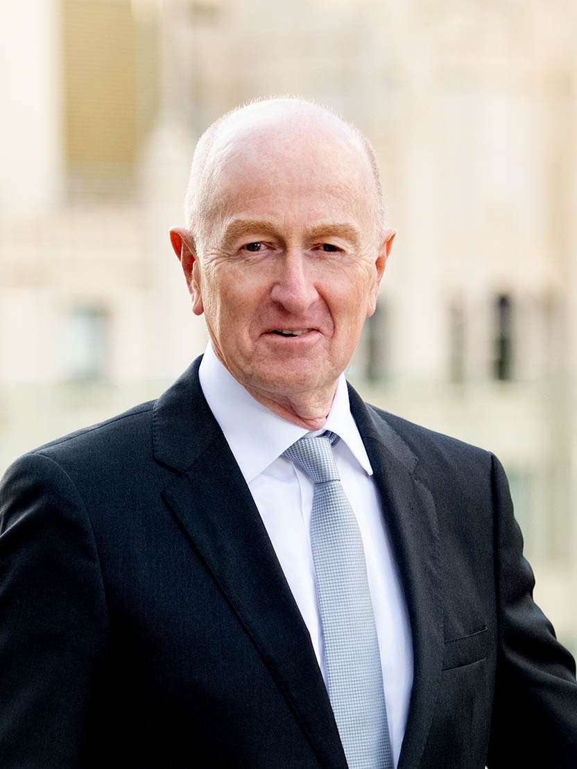 Headshot of Glenn Stevens, Independant Director and Chair, Macquarie Group