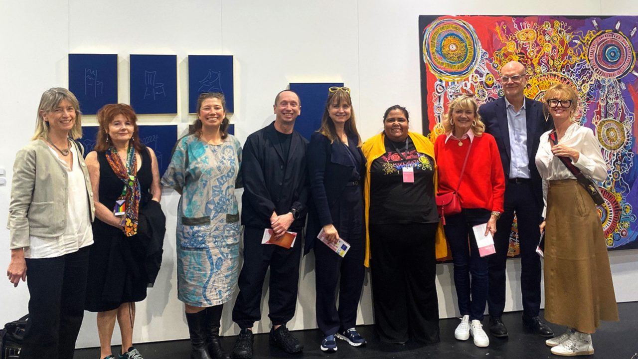 (left to right): Curatorial Consultant Felicity Fenner with Committee members Anne Murphy Cruise, Kate Riley, Clinton Bradley, Jacqui Vanzella, artist Sally Scales, Linda Evans, Robert McRobbie and Belinda Wright.